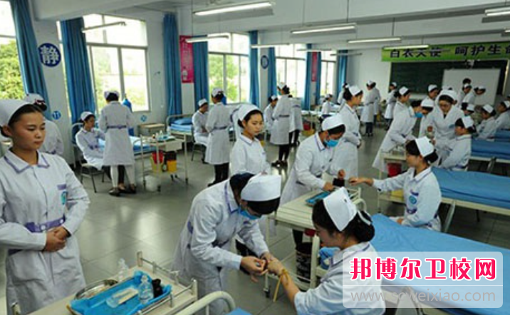 2023年重庆中专学护理学校有没有前途