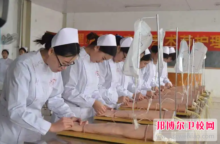 2023年重庆中专护理学校专业有哪些