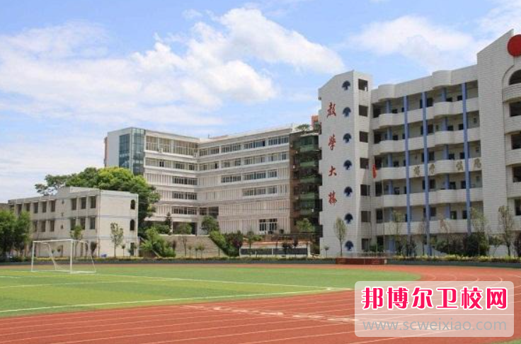2023年重庆女生学护理学校怎么样