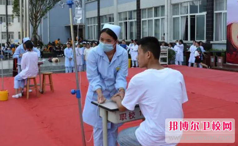 贵州2023年中专护理学校专业都学什么