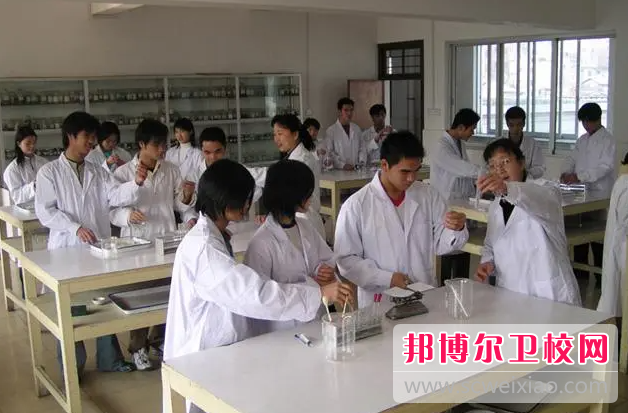 贵州2023年护理学校有哪些专业适合男生