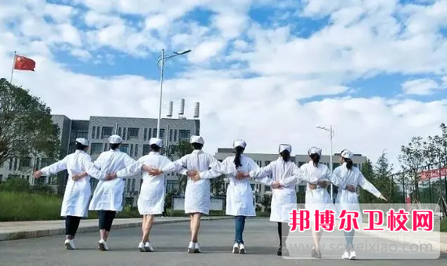 云南2023年中专护理学校怎么考大专